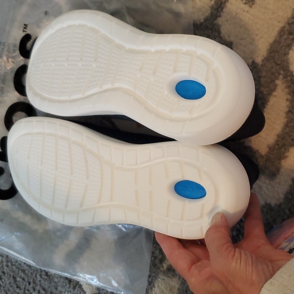 Men's Crocs Tennis shoes - Picture 4 of 4